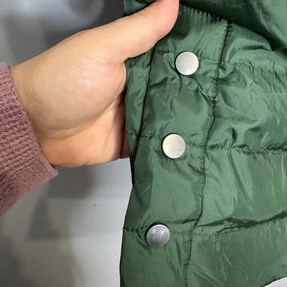 J. Jill down puffer vest in hunter green size MP Petite - Picture 3 of 6